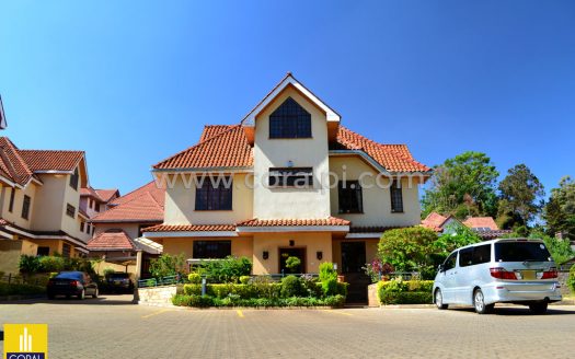 Unfurnished 6 Bedroom Townhouse For Sale & Rent in Lavington