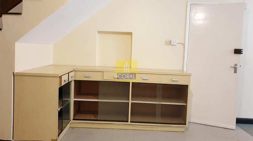 4th parklands maisonette