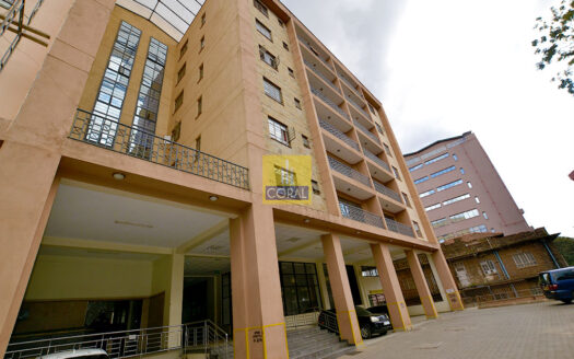 Retail/Office Space and Apartments For Commercial Use To Let Near Museum Hill