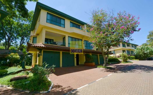 3 Bedroom+Study Townhouse with Luxury Amenities For Rent in Grevillea