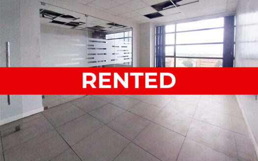Approx 1500 sqft Space Available for Rent in 3rd Parklands