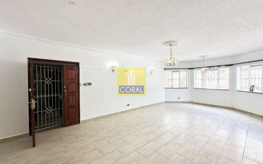 Semi-renovated 4 bed Apartment for sale – a whooping 3300 sqft of space in Parklands