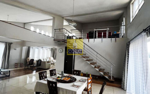 Spectacular 5 bedroom penthouse for sale in Parklands