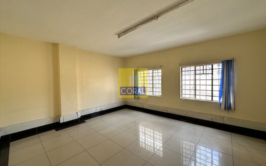 Approx 3200 sqft Office Space To Let in CBD