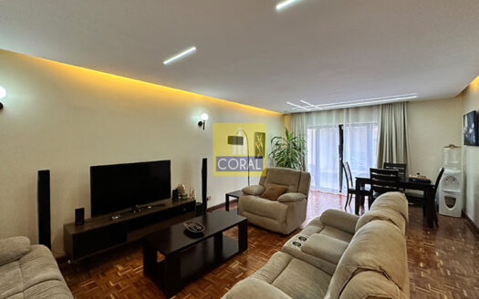 Modernised & Furnished 3 Bed Maisonette for Rent in Brookside