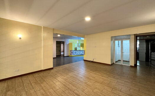 Spacious 4-Bedroom Apartment for Sale in Parklands – Approx. 2,950 sqft