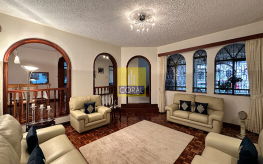 Authentic Elegance – Classic 5-Bedroom Townhouse in Westlands