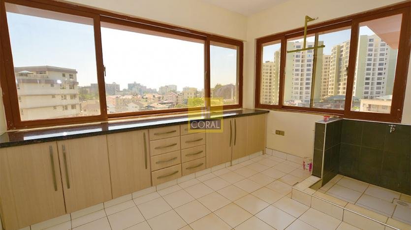 3 bed apartment to let in parklands