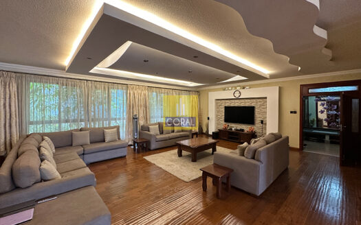 Luxurious Spacious 5-Bedroom Family Flat  – Westlands Church Road