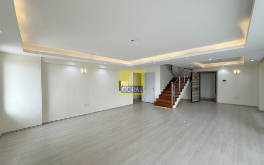 5 Bedroom Duplex for Rent in Well Connected Area in Parklands