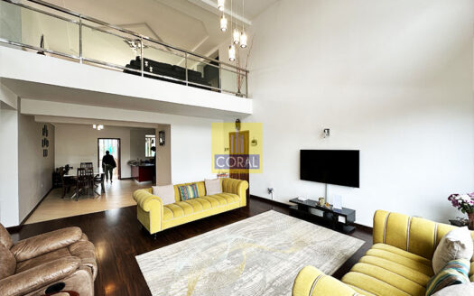 Light-Filled 5-Bedroom Penthouse for Sale With Attic & TV Room, Parklands