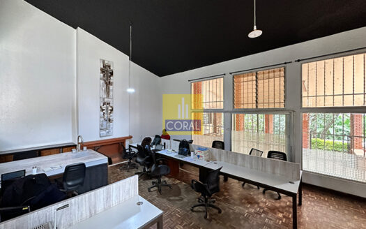 Commercial House for Rent in Lavington.