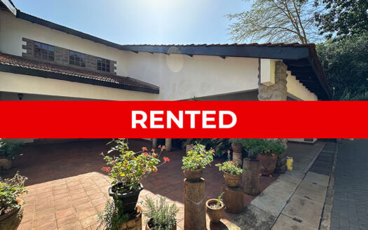 Stylish 3 Bedroom Residence with Study and Library To Let In Nyari