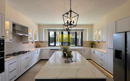 Grand 5 Bedroom Luxury Residence for Sale in Runda